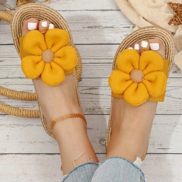 Shoes - Vacation Yellow Slide Sandals For Women, Flower Decor Stitch Detail Sandals